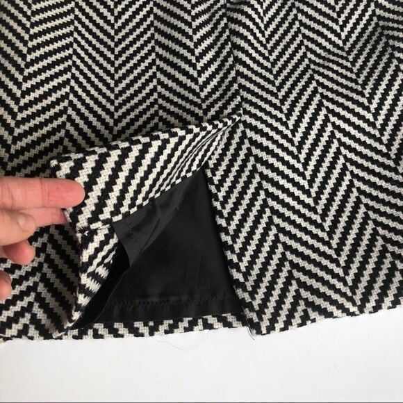 TALBOTS WOOL TWEED V DESIGN LINED SKIRT - Picture 6 of 6